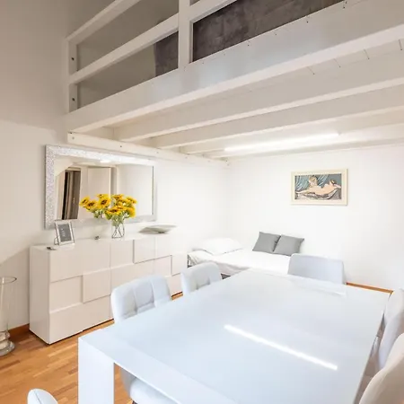 Ubaldini House, By Short Holidays * Bologna