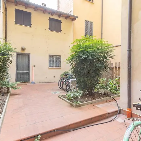 Ubaldini House, By Short Holidays Bologna