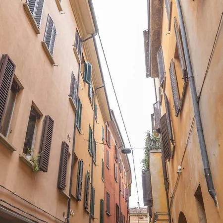 Ubaldini House, By Short Holidays Apartament