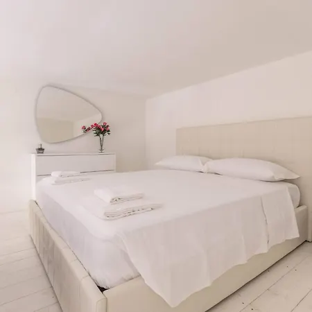 Apartament Ubaldini House, By Short Holidays *