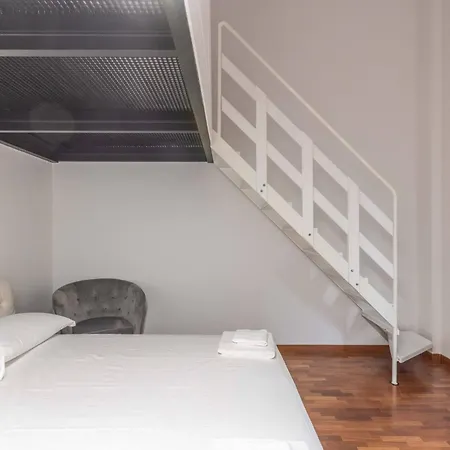 Ubaldini House, By Short Holidays Bolonia