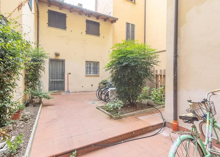 Ubaldini House, By Short Holidays Bologna