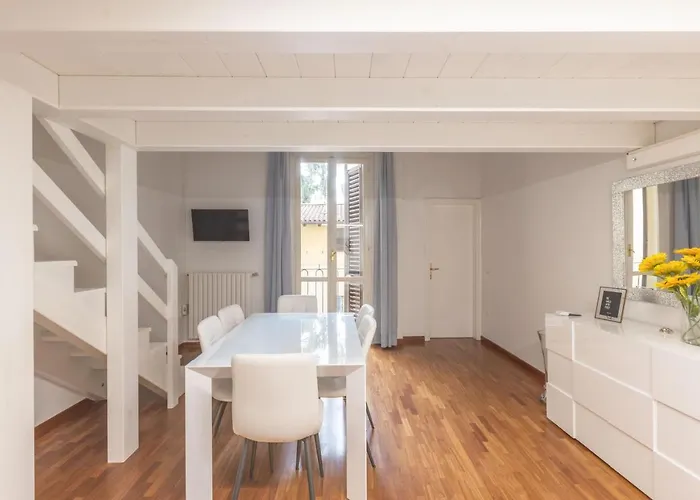 Ubaldini House, By Short Holidays Appartement