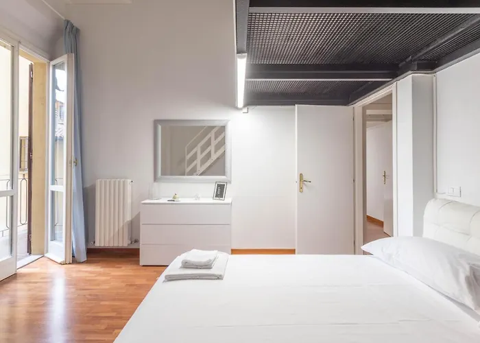 Ubaldini House, By Short Holidays Appartement *